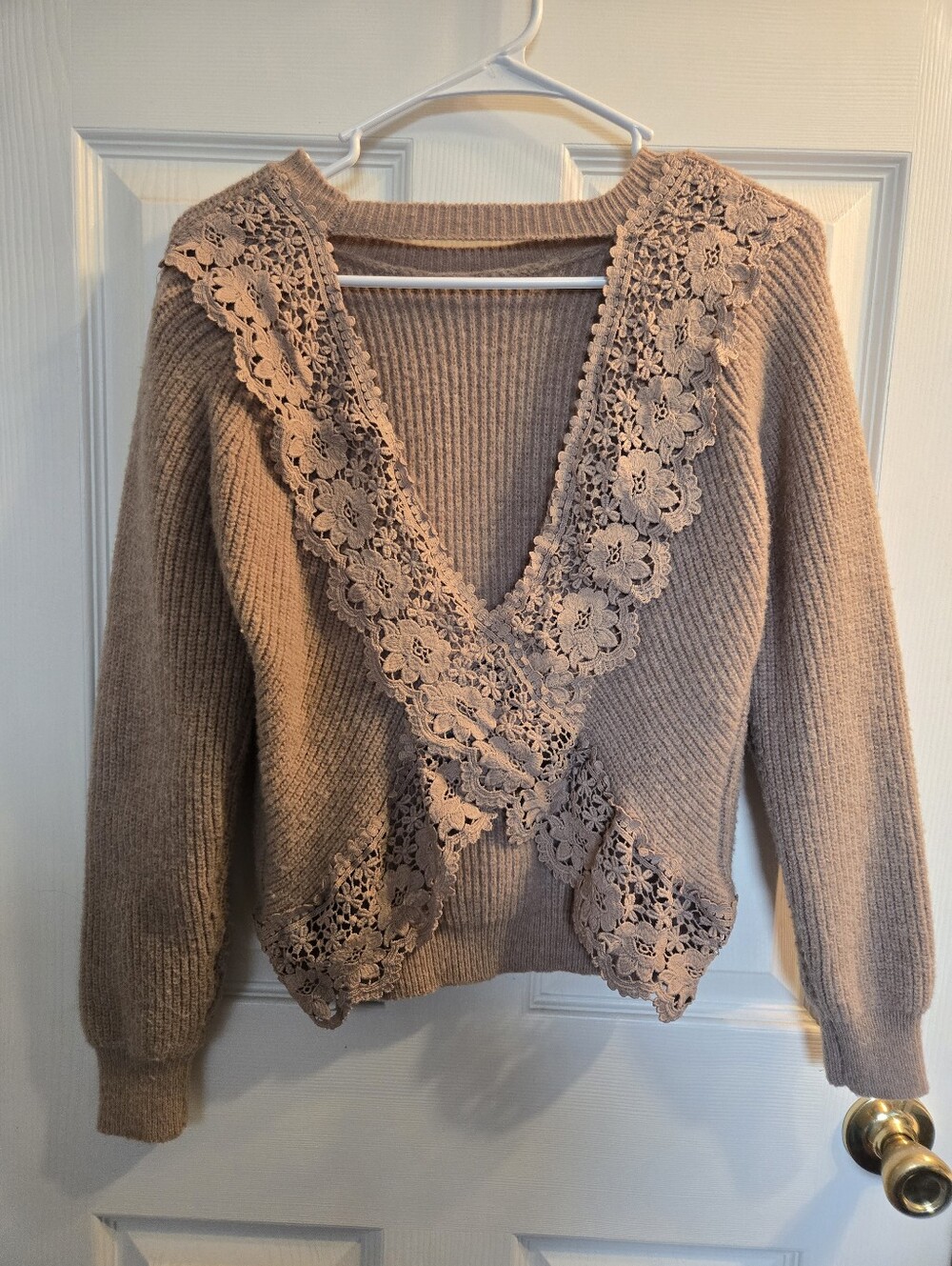 SHEIN Lace-Trim V-Neck Sweater Dusty Pink